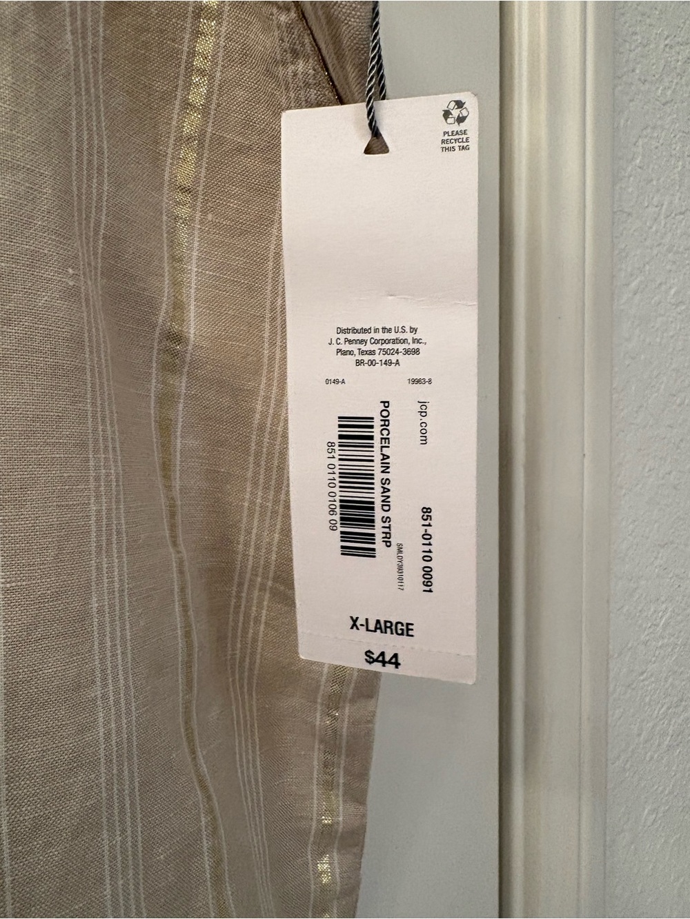 Liz Claiborne Cream Sleeveless Button-Front Tank & capris with Metallic Stripes